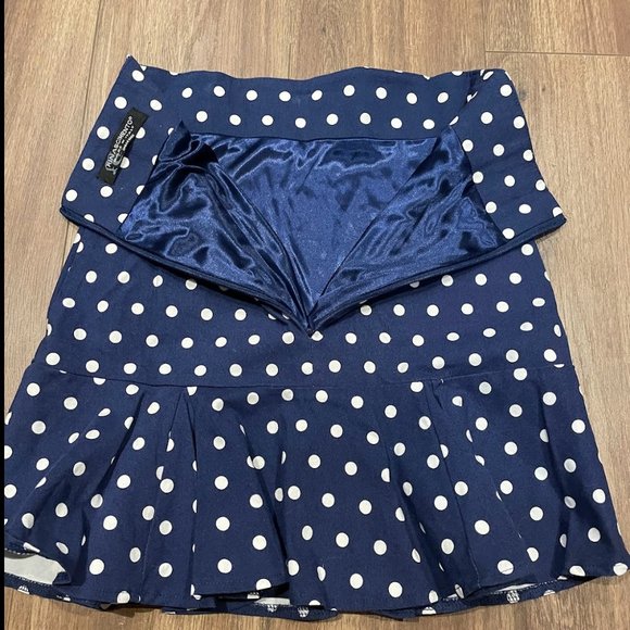 Brand new, High quality, polka dot skirt, size s, with silk lining - Picture 3 of 5